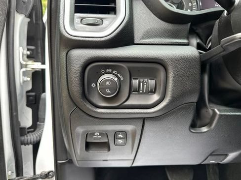 Used 2024 RAM 1500 Laramie AWD/4WD image 21
