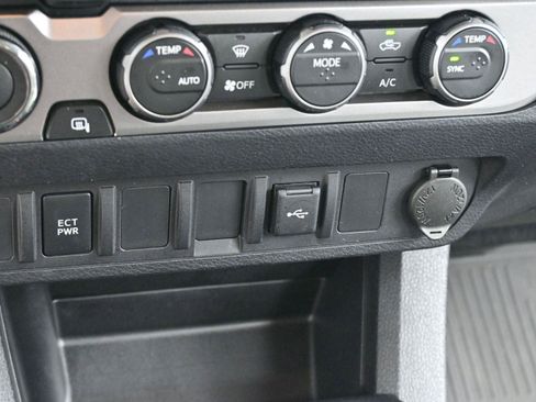 Used 2023 Toyota Tacoma SR image 26