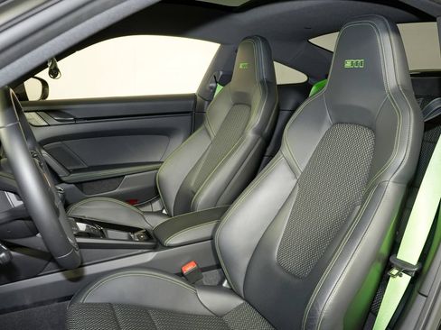 Certified 2024 Porsche 911 Carrera image 5