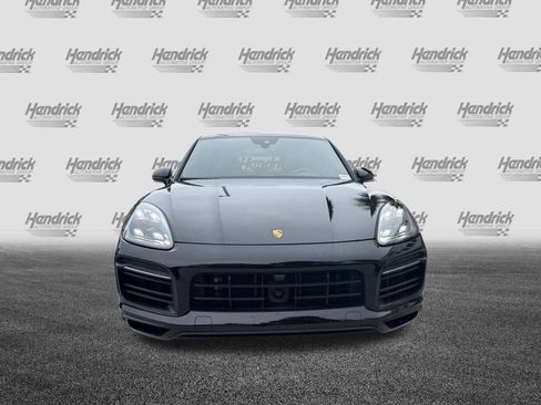 Used 2022 Porsche Cayenne S Platinum image 2