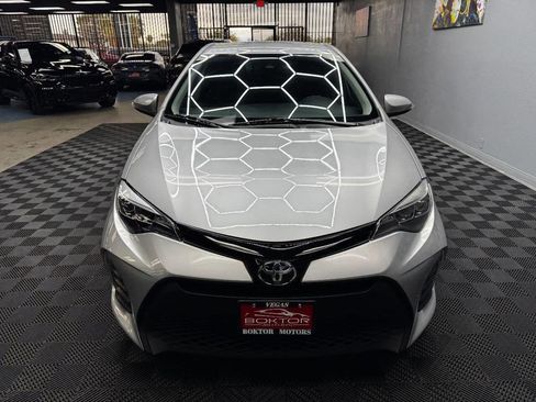 Used 2019 Toyota Corolla SE w/ Carpet Mat Package (TMS) FWD image 6