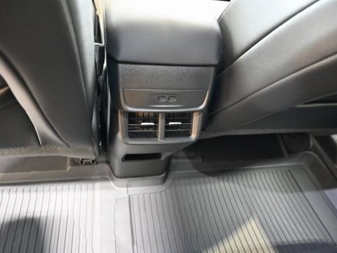 New 2026 Chevrolet Equinox LT image 24