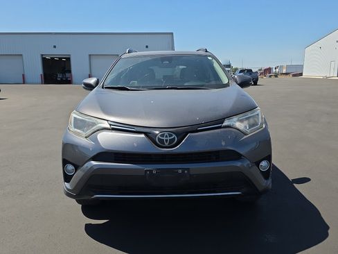 Certified 2018 Toyota RAV4 XLE AWD/4WD image 2
