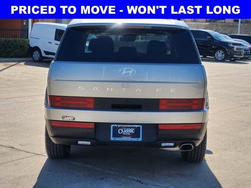 Used 2024 Hyundai Santa Fe SEL image 13