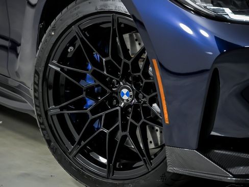 Used 2022 BMW M4 xDrive Competition w/ M Carbon Exterior Package image 4