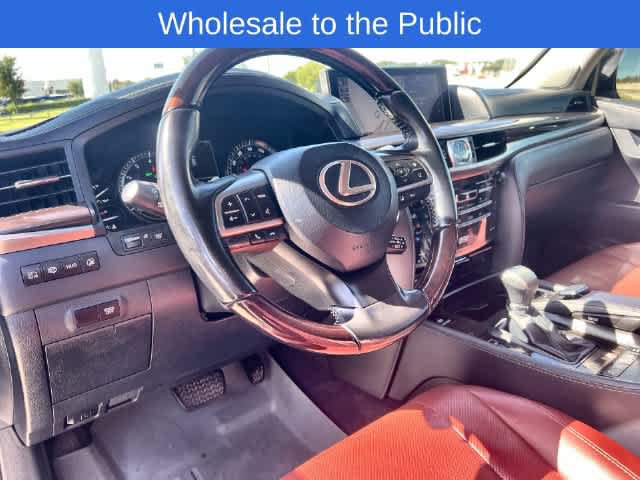 Used 2017 Lexus LX 570 4WD w/ Luxury Package image 15