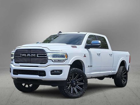 Used 2020 RAM 2500 Laramie AWD/4WD image 1