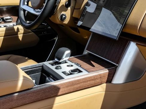 New 2027 Land Rover Range Rover Long Wheelbase SE AWD/4WD image 26