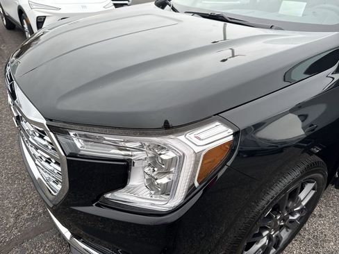 Certified 2024 GMC Terrain Denali w/ Black Diamond Edition image 37