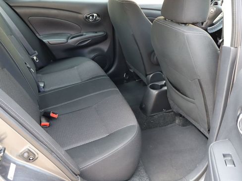 Used 2018 Nissan Versa SV w/ SV Special Edition FWD image 16