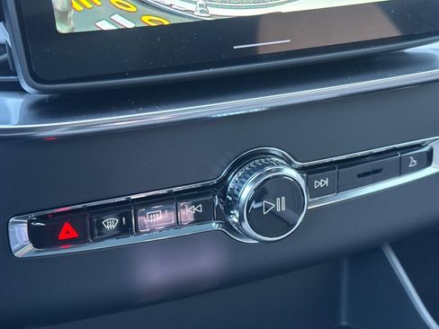 New 2026 Volvo XC90 B6 Core image 24