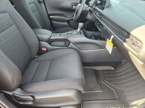New 2026 Honda HR-V LX image 17