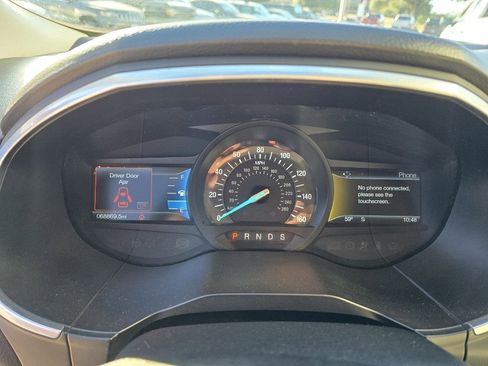 Used 2017 Ford Edge Titanium w/ Technology Package image 11