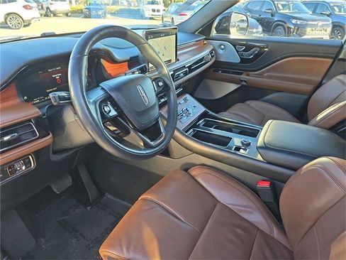 Used 2023 Lincoln Aviator Reserve w/ Equipment Group 201A image 15