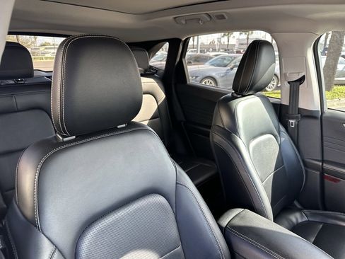 Used 2022 Ford Escape Titanium w/ Class II Trailer Tow Package image 24