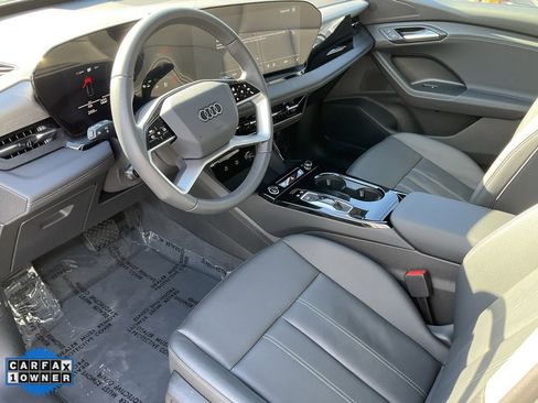 Used 2025 Audi Q6 e-tron Premium w/ Convenience Package image 6