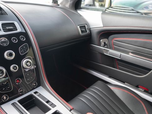 Used 2016 Aston Martin DB9 GT image 10