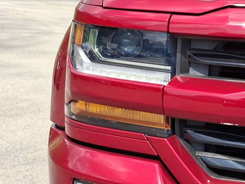 Used 2018 Chevrolet Silverado 1500 LT w/ All Star Edition AWD/4WD image 9