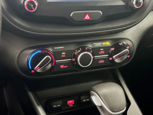 Used 2021 Kia Soul S FWD image 23