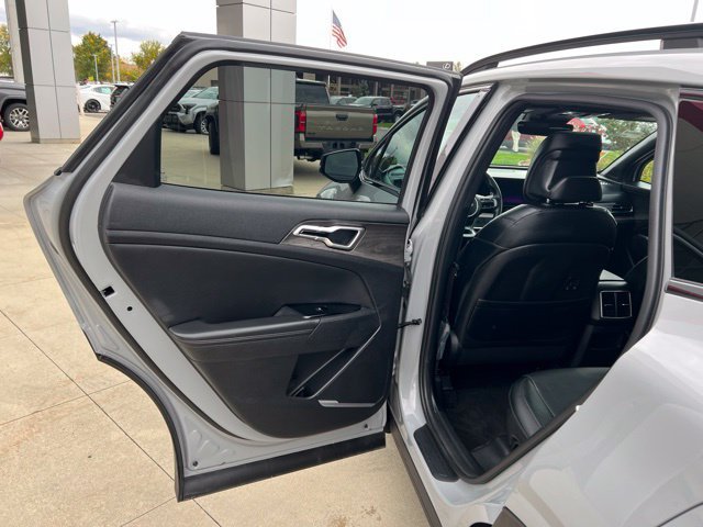 Used 2024 Kia Sportage X-Line w/ X-Line Premium Package AWD/4WD image 30