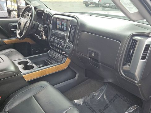 Used 2017 Chevrolet Silverado 2500 LTZ w/ Duramax Plus Package image 26