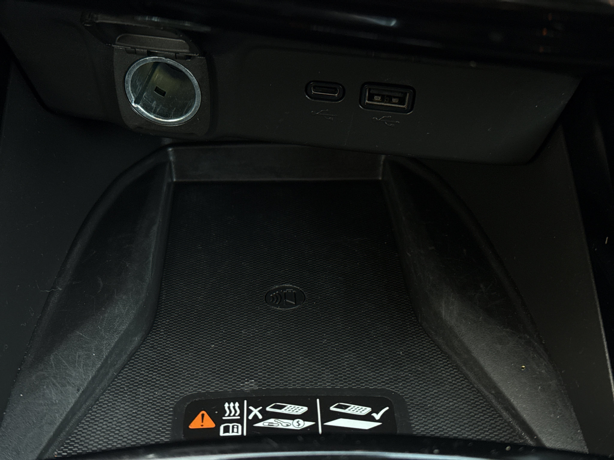 Used 2024 Chevrolet Trax ACTIV w/ Sunroof Package FWD image 27