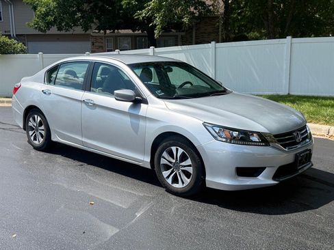 Used 2013 Honda Accord LX image 4
