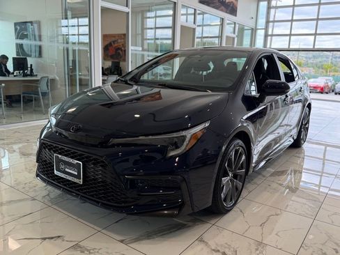 New 2026 Toyota Corolla SE FWD image 2