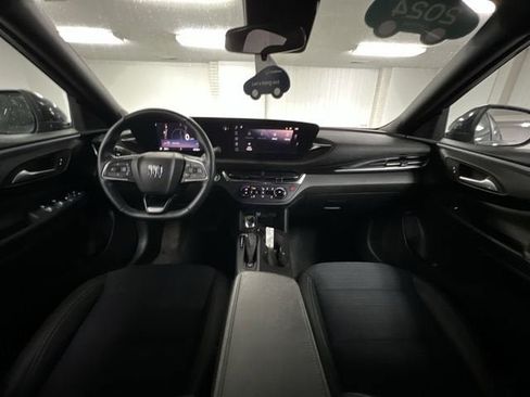 Certified 2024 Buick Envista Preferred w/ Convenience I Package image 19