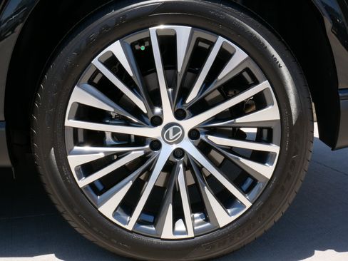 Used 2026 Lexus RX 350 Premium w/ Convenience Package FWD image 21