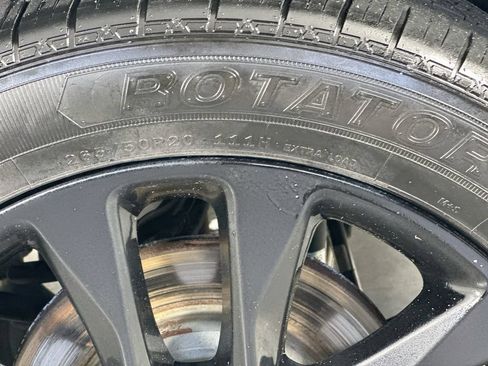 Used 2018 Jeep Grand Cherokee Altitude RWD image 33