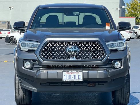 Used 2021 Toyota Tacoma Limited w/ Nightshade Package image 10