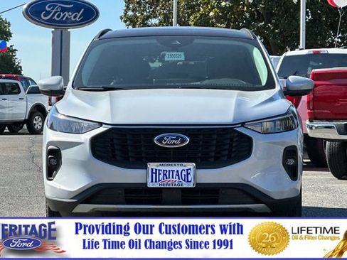 New 2025 Ford Escape SE w/ Class II Trailer Tow Package image 9