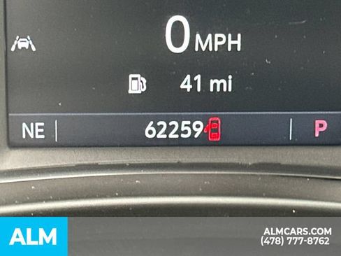 Used 2024 GMC Terrain SLT FWD image 33