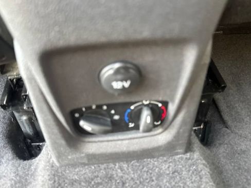 Used 2016 Ford Transit Connect Titanium FWD image 13