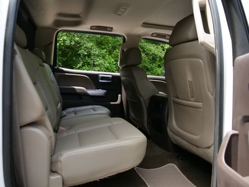 Used 2015 Chevrolet Silverado 2500 LTZ w/ Duramax Plus Package AWD/4WD image 31