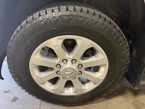 Used 2023 RAM 2500 Laramie AWD/4WD image 9