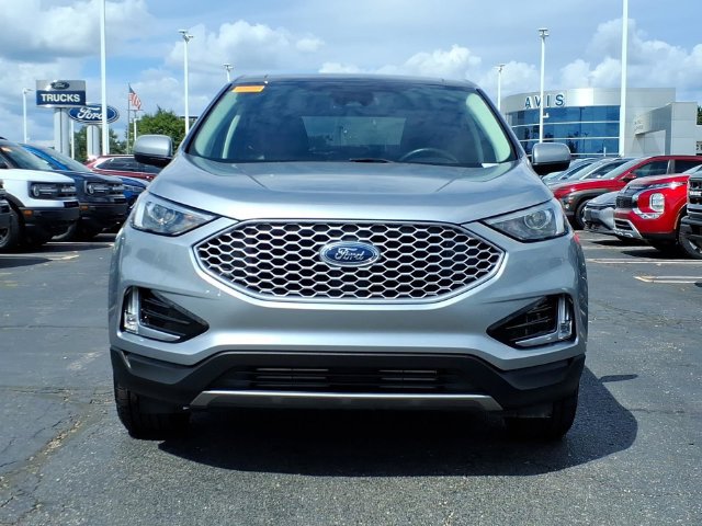 Used 2024 Ford Edge SEL w/ Convenience Package AWD/4WD image 3