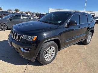 Used 2018 Jeep Grand Cherokee Laredo video 1