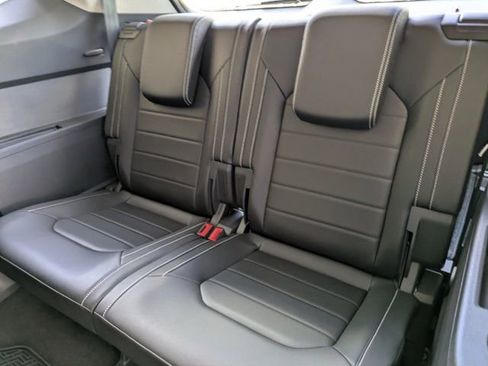 Used 2023 Volkswagen Atlas SEL Premium AWD/4WD image 9