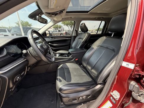 Used 2021 Jeep Grand Cherokee L Limited AWD/4WD image 28