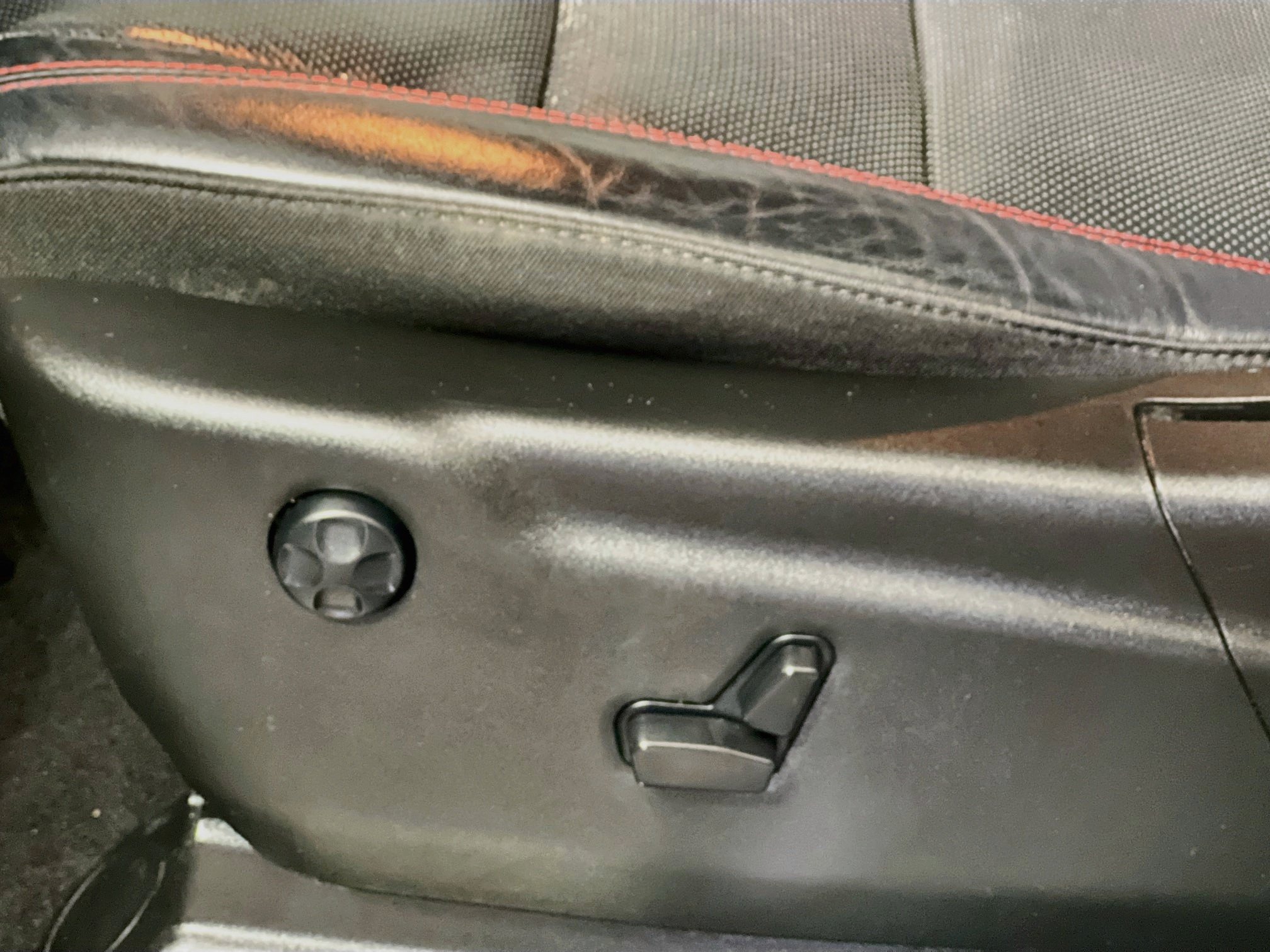 Used 2023 Dodge Durango R/T RWD image 15