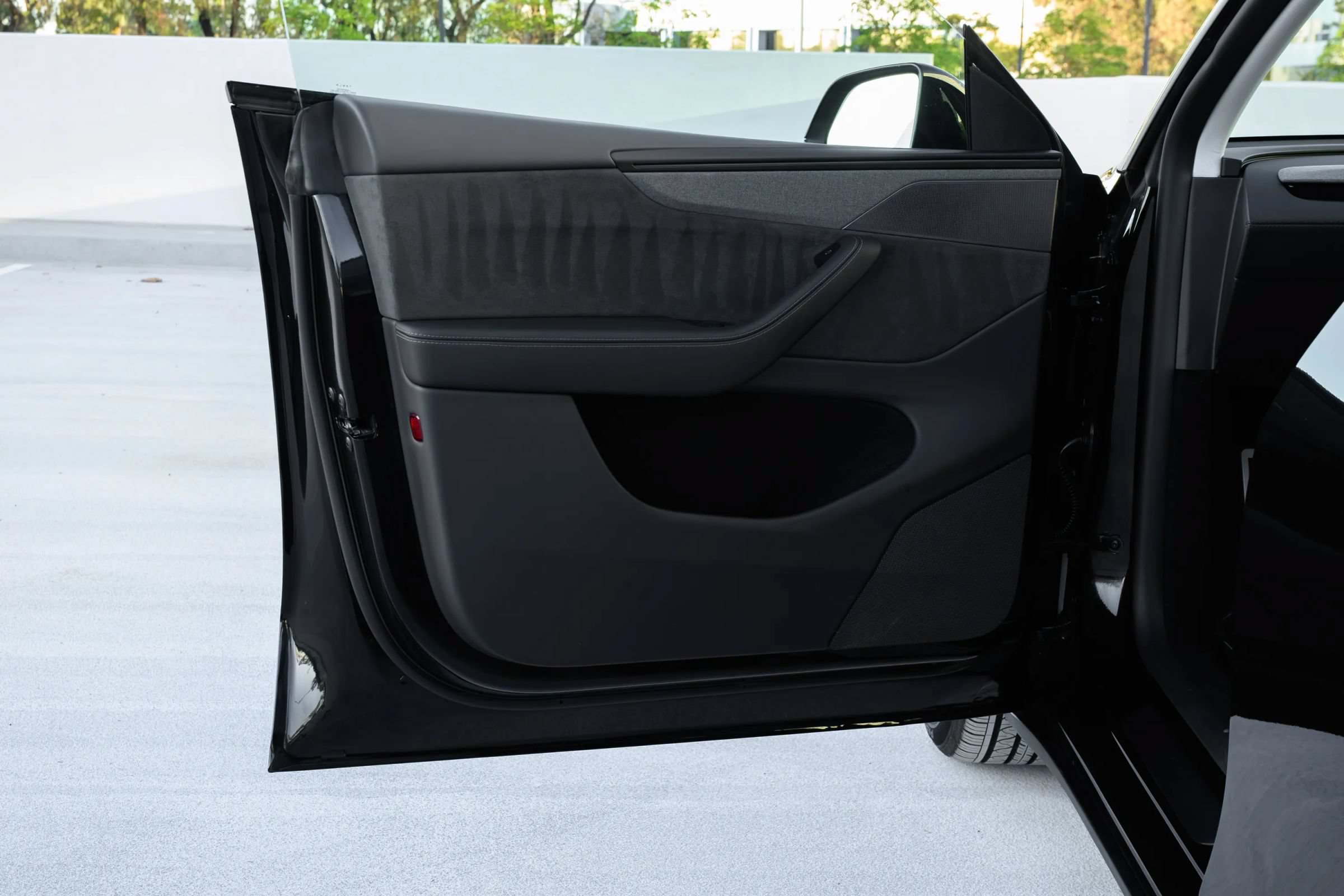 Used 2026 Tesla Model Y AWD image 11