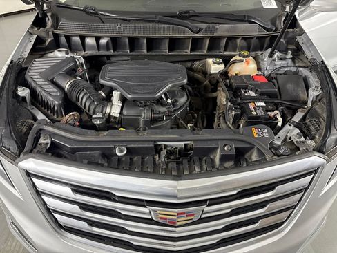 Used 2018 Cadillac XT5 Premium Luxury FWD image 49