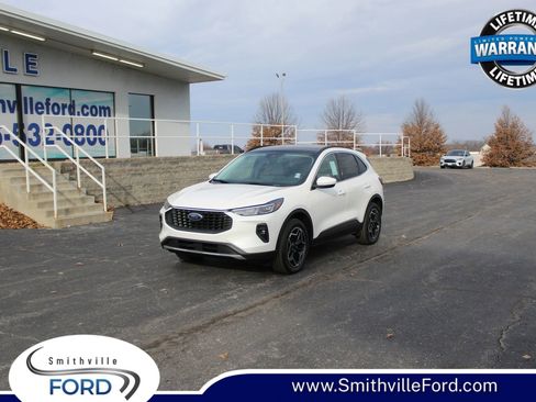 New 2026 Ford Escape Platinum image 1