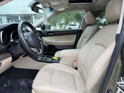 Used 2018 Subaru Outback 2.5i Limited AWD/4WD image 12