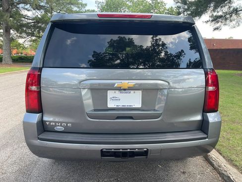 Used 2018 Chevrolet Tahoe LT w/ LT Signature Package RWD image 4