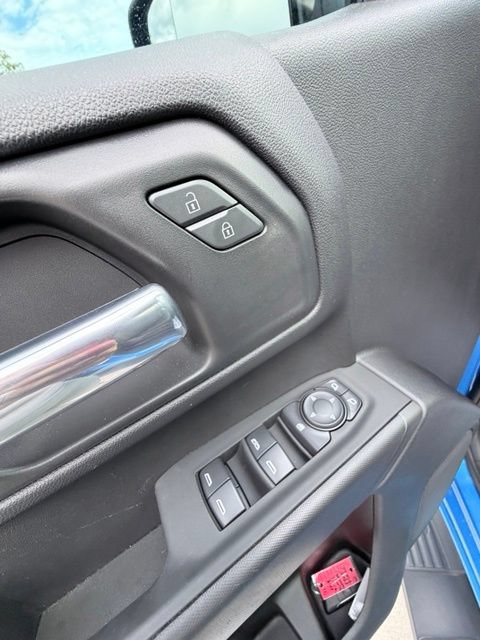 Used 2025 Chevrolet Silverado 1500 Custom RWD image 23