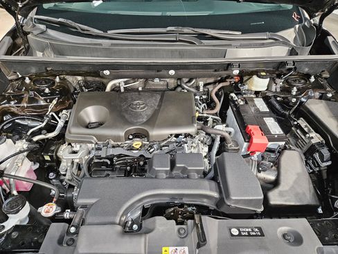 Used 2025 Toyota RAV4 LE AWD/4WD image 19