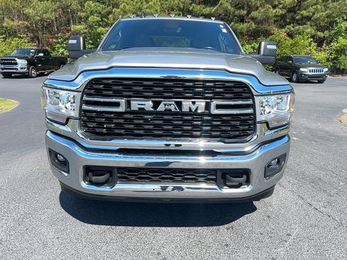 Used 2024 RAM 3500 Big Horn AWD/4WD image 2